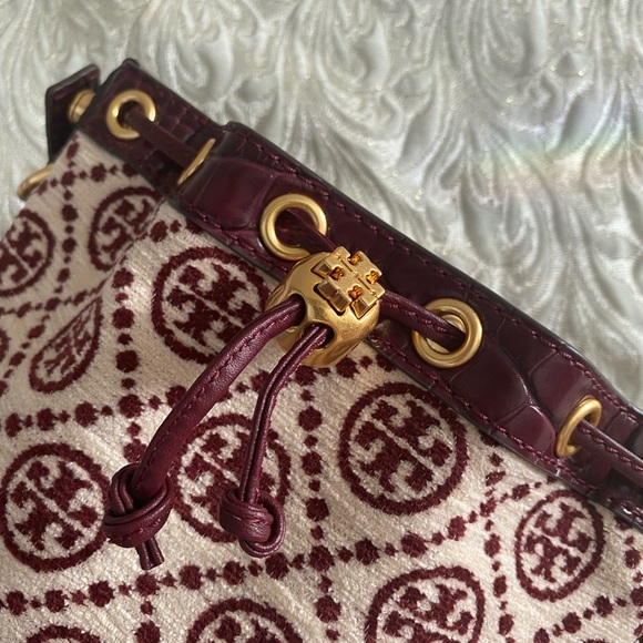 NWT Tory Burch Bucket  Bag - Picture 9 of 12